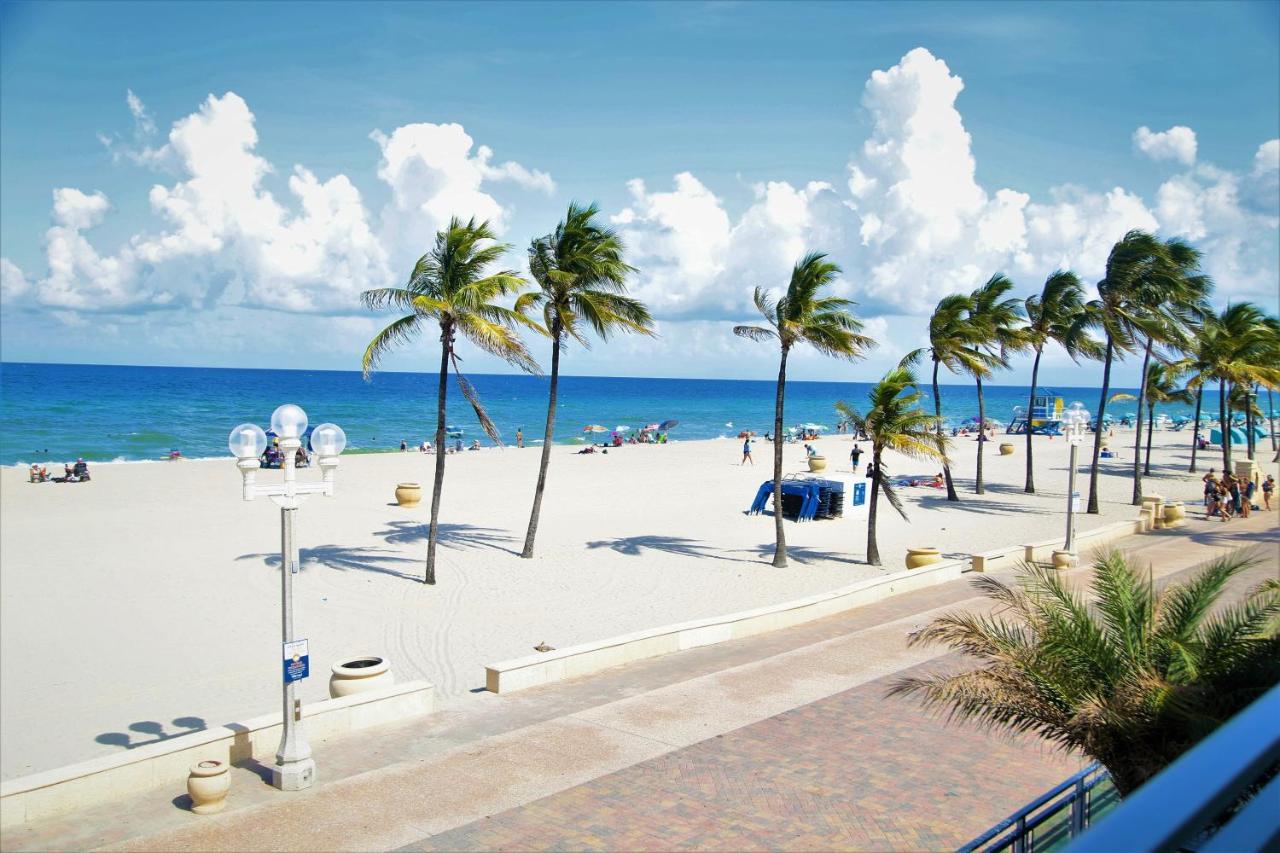 Diane Oceanfront Suites Холивуд Екстериор снимка
