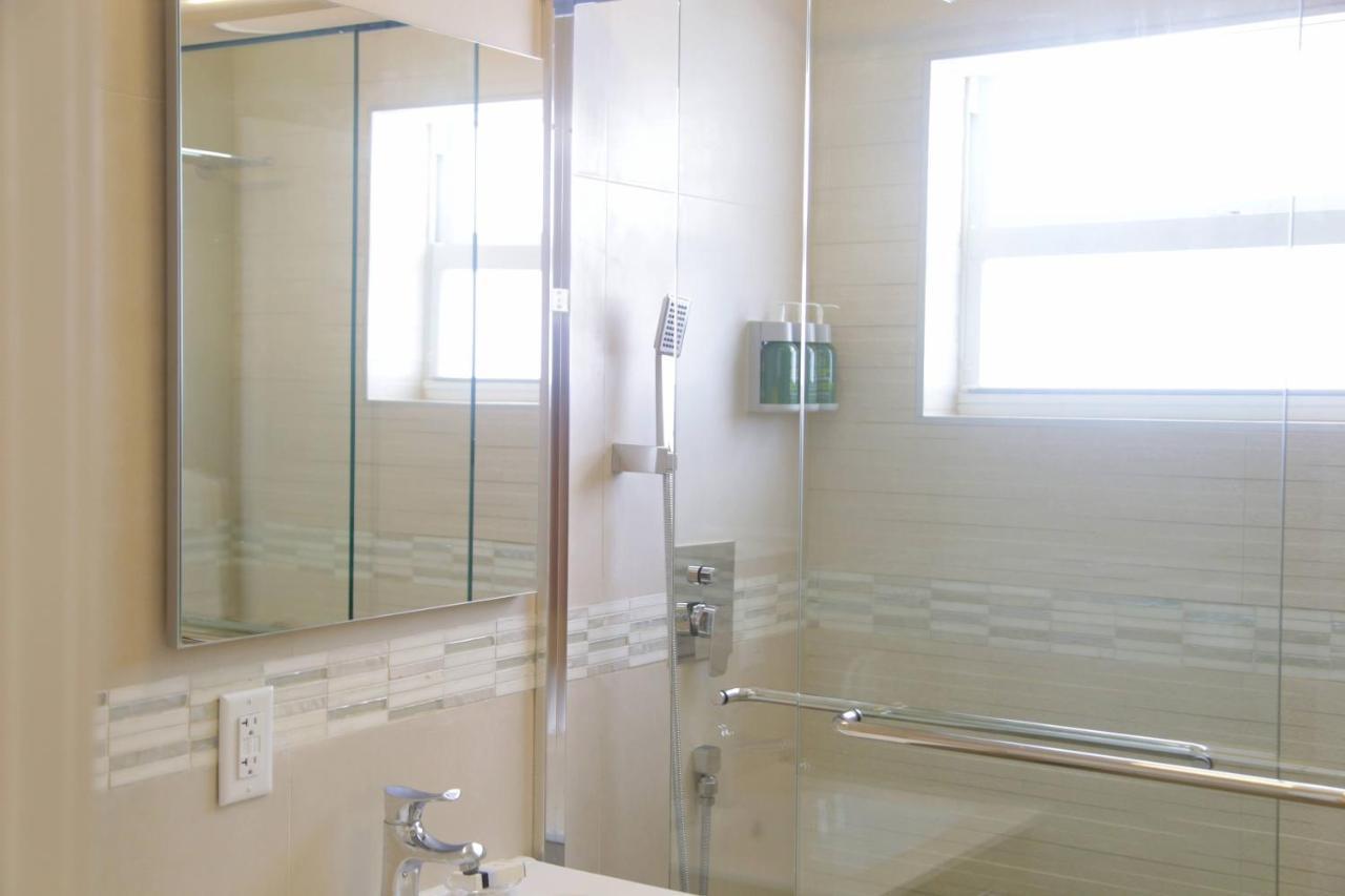 Diane Oceanfront Suites Холивуд Екстериор снимка