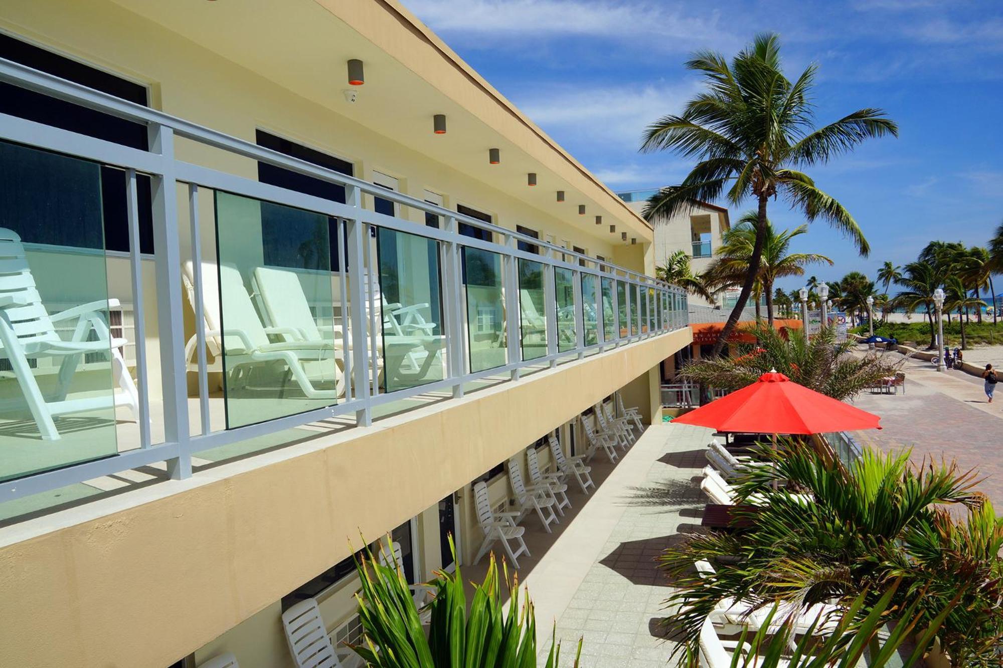 Diane Oceanfront Suites Холивуд Екстериор снимка