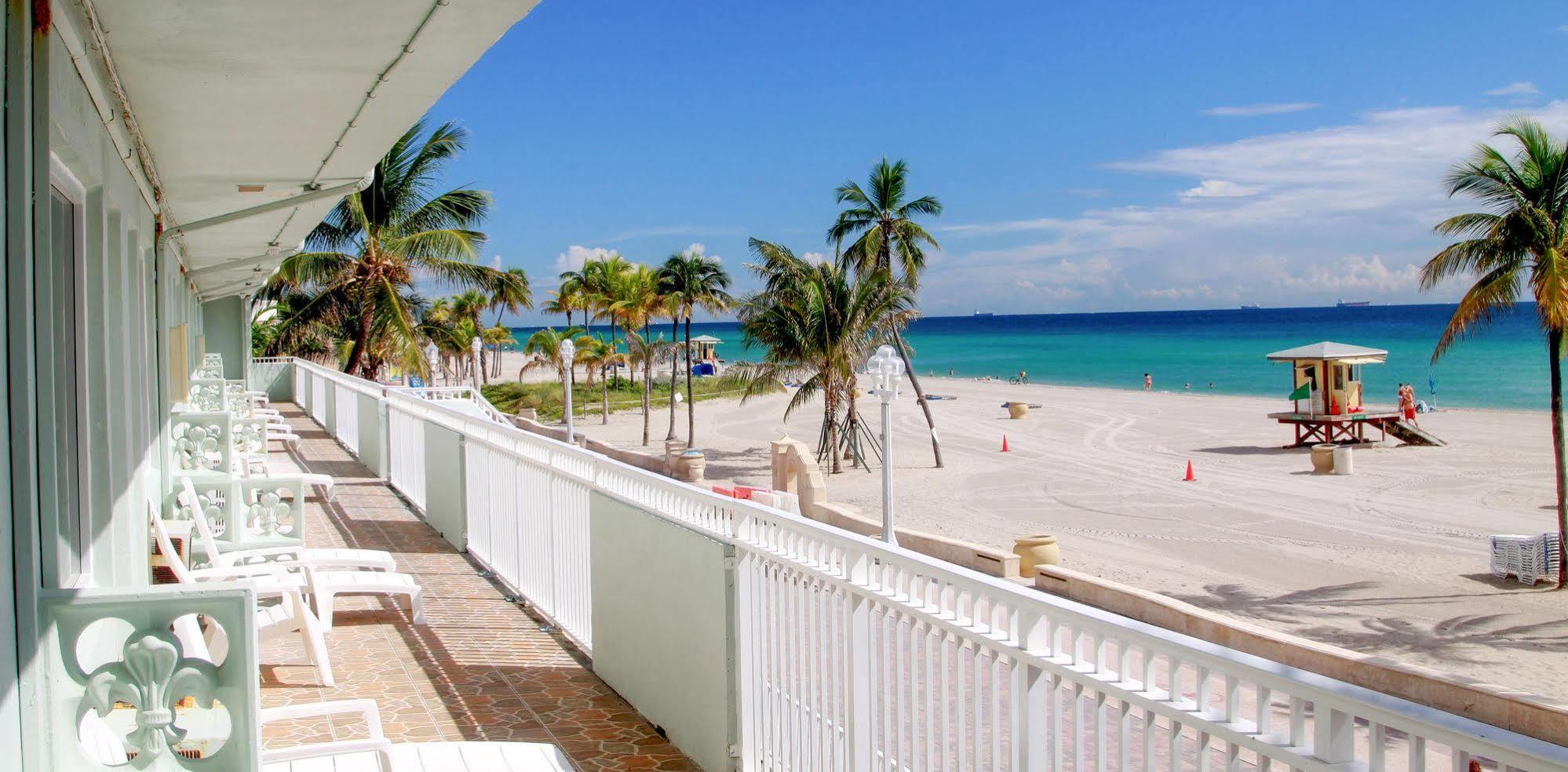 Diane Oceanfront Suites Холивуд Екстериор снимка